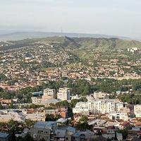 Vista parcial de Tbilisi en mayo 2008