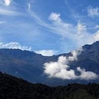 Parte de la Sierra Nevada (o que algún día fue nevada). A la izquierda el Pico Bolívar o La Aguja.